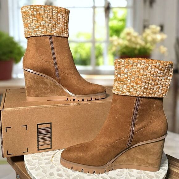 Donald Pliner $288 Sindie Suede Knit Cuff Wedge Boots Size 9 NEW - Picture 9 of 11